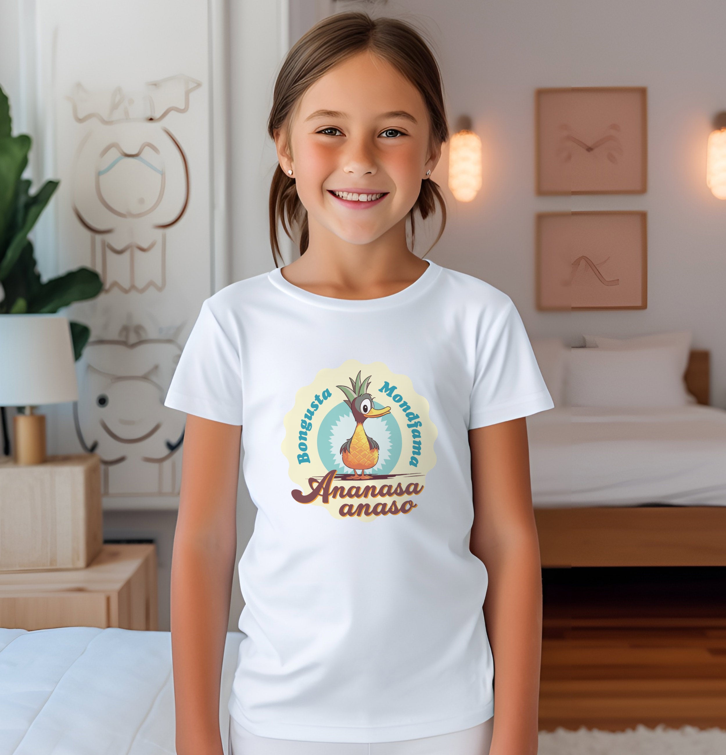 Ananasa Anaso Junulara T-ĉemizo